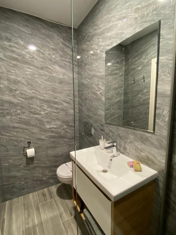 Apart Reserve Central อิวาโน-ฟรานกิฟสเก ภายนอก รูปภาพ